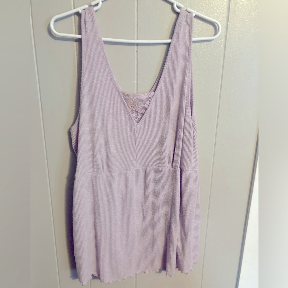 Lilac colored tank top